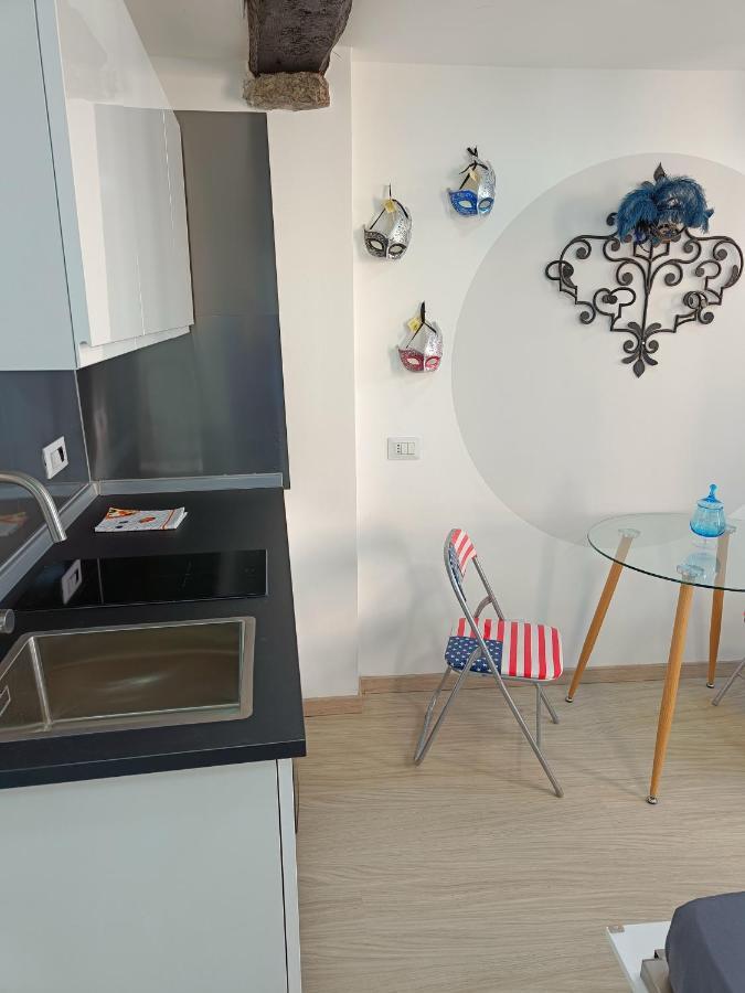 Le Maschere Di Palazzo Rosso. Apartment Genoa Exterior photo